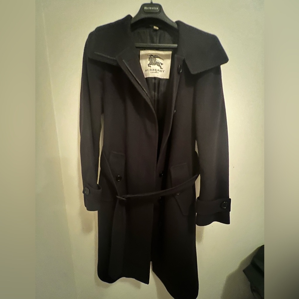 Burberry Black Trench Coat for Women
